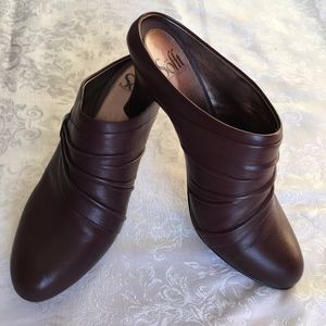SOFFT! Burgundy Leather Upper Clog Mule Size 8